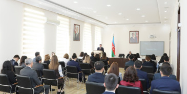 Qazaxıstan Respublikası Ali Məhkəmə Şurası yanında Ədliyyə Akademiyasında təlim keçən hakimliyə namizədlər Azərbaycanda təlim səfərində olublar