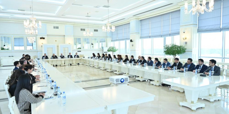 Milli Məclisdə vəzifəyə yeni təyin olunmuş hakimlərlə görüş keçirilib