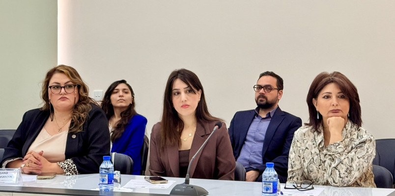 Hakim və vəkillərin etik davranışı mövzusunda məlumat sessiyası keçirilib