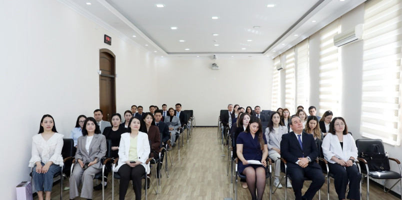 Qazaxıstan Respublikası Ali Məhkəmə Şurası yanında Ədliyyə Akademiyasında təlim keçən hakimliyə namizədlər Azərbaycanda təlim səfərində olublar