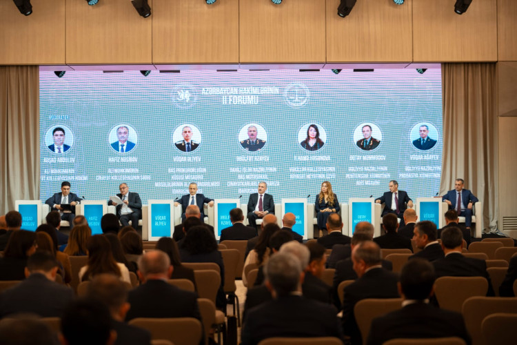 Hakimlərin II Forumu 3-cü panel müzakirələrlə yekunlaşıb