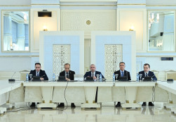 Milli Məclisdə vəzifəyə yeni təyin olunmuş hakimlərlə görüş keçirilib