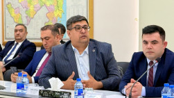 Hakim və vəkillərin etik davranışı mövzusunda məlumat sessiyası keçirilib