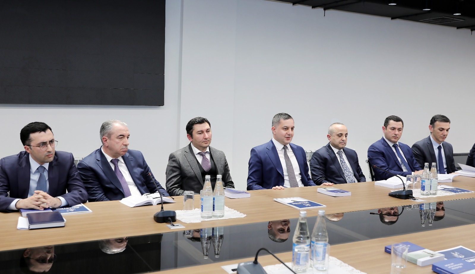 “Ədalət mühakiməsi hüququ” adlı dərs vəsaitinin təqdimat mərasimi keçirilib