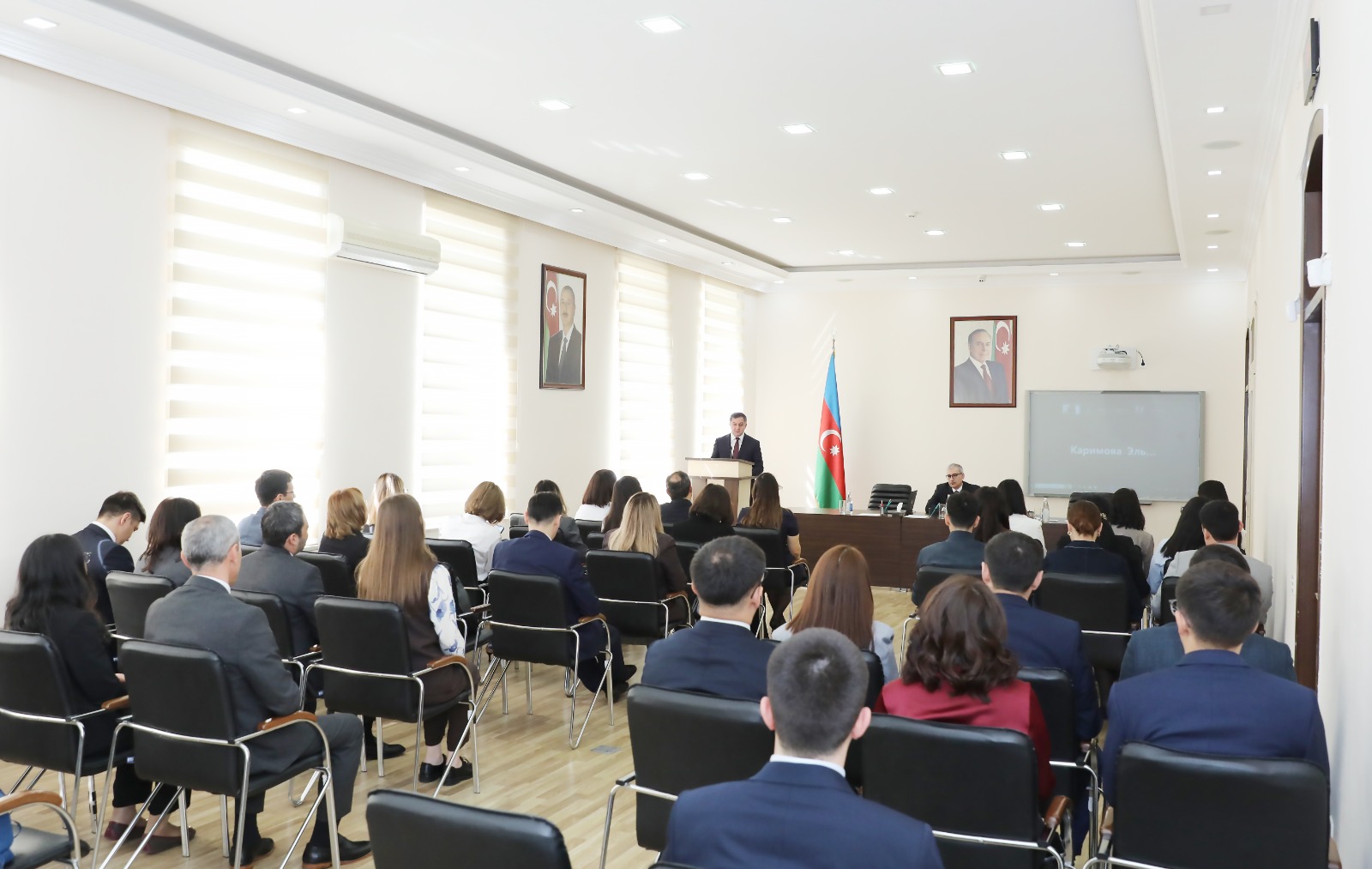 Qazaxıstan Respublikası Ali Məhkəmə Şurası yanında Ədliyyə Akademiyasında təlim keçən hakimliyə namizədlər Azərbaycanda təlim səfərində olublar