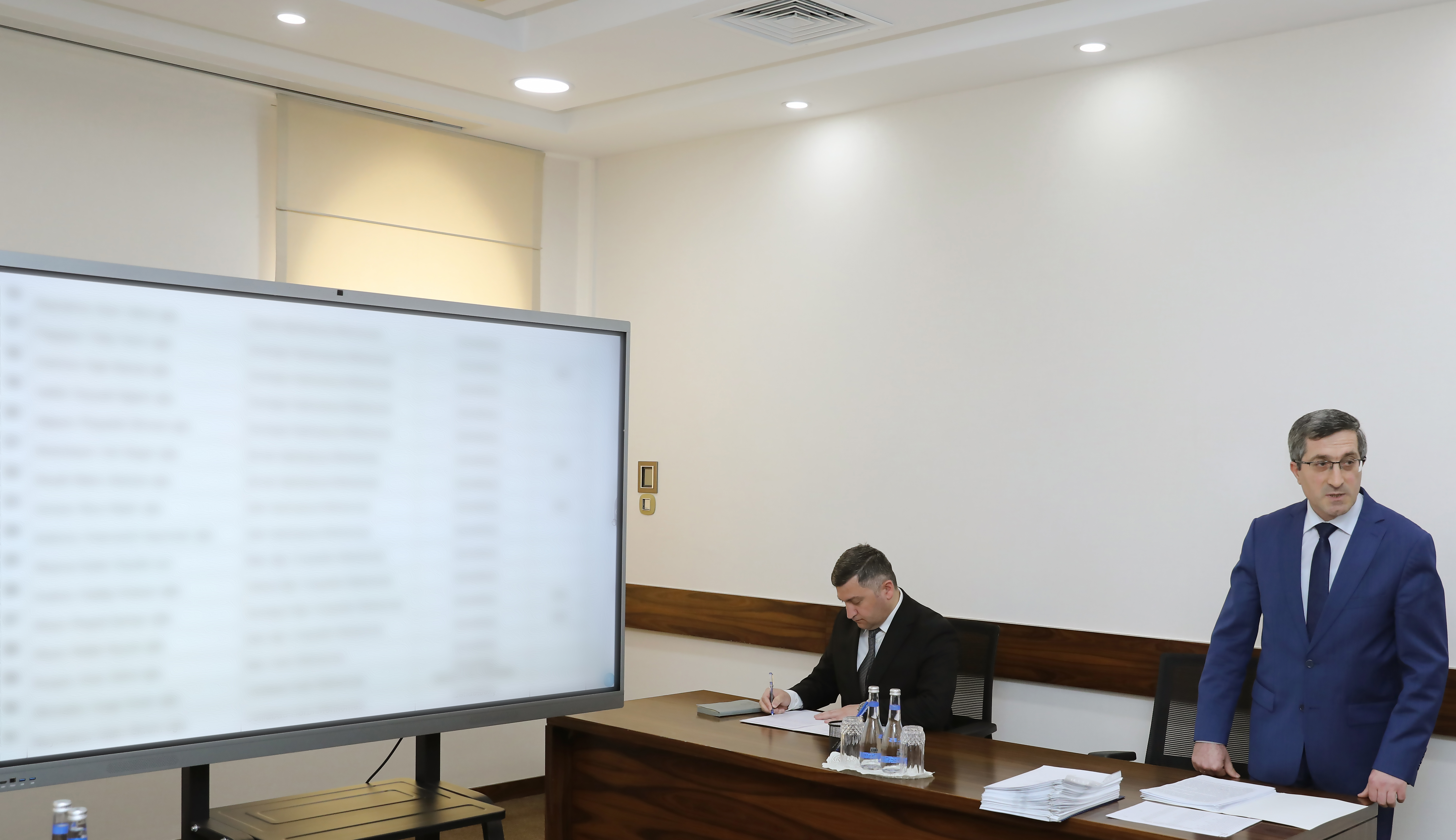 Məhkəmə-Hüquq Şurasının növbəti iclası keçirilib