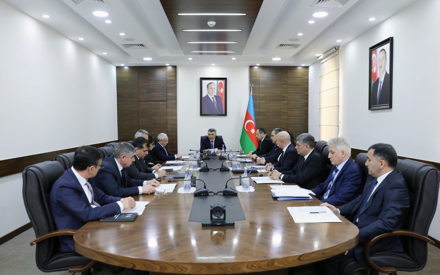 Məhkəmə-Hüquq Şurasının növbəti iclası keçirilib