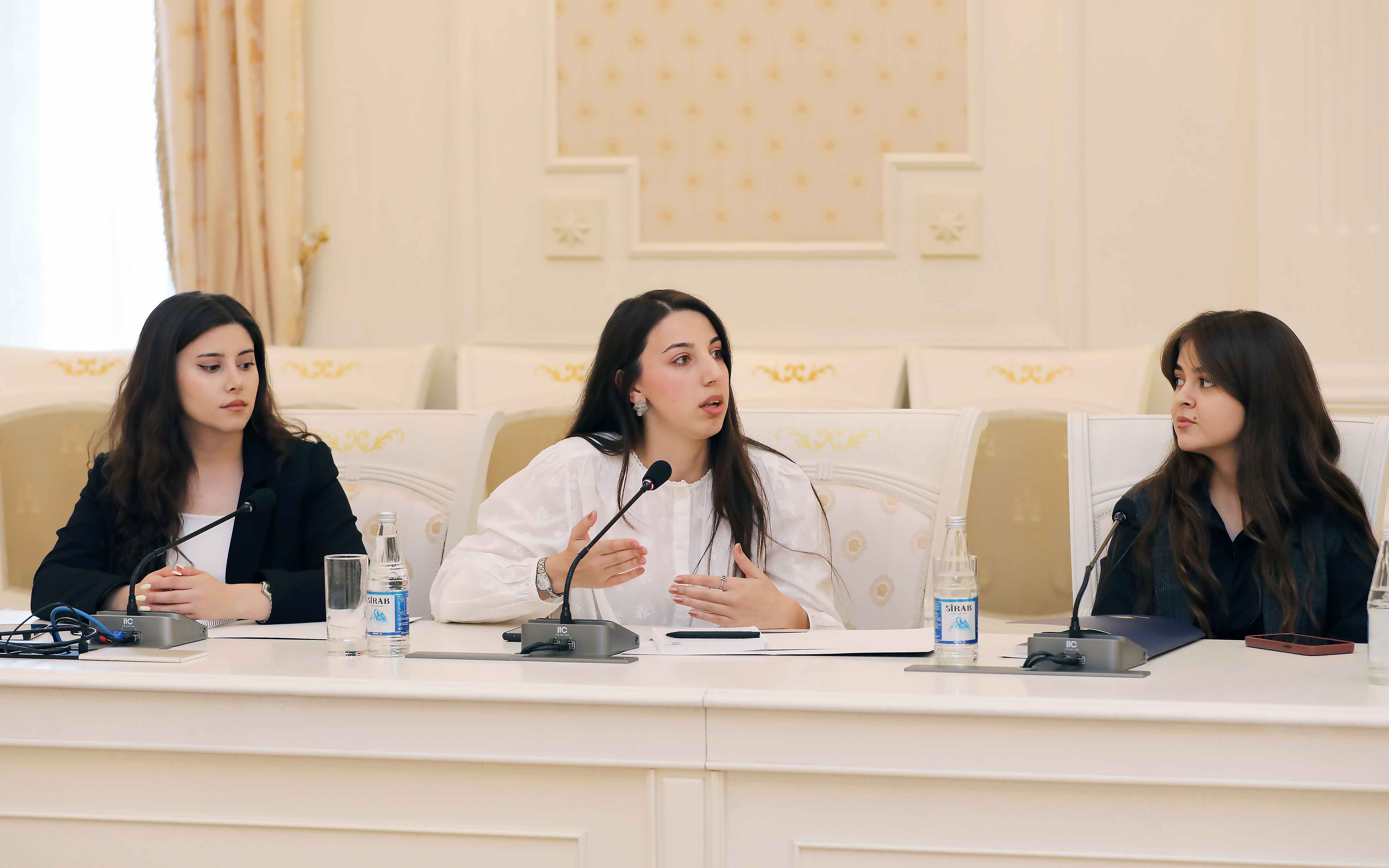 IV “Maarifçi” tələbə-məzun təcrübə proqramının iştirakçıları ilə görüş keçirilib